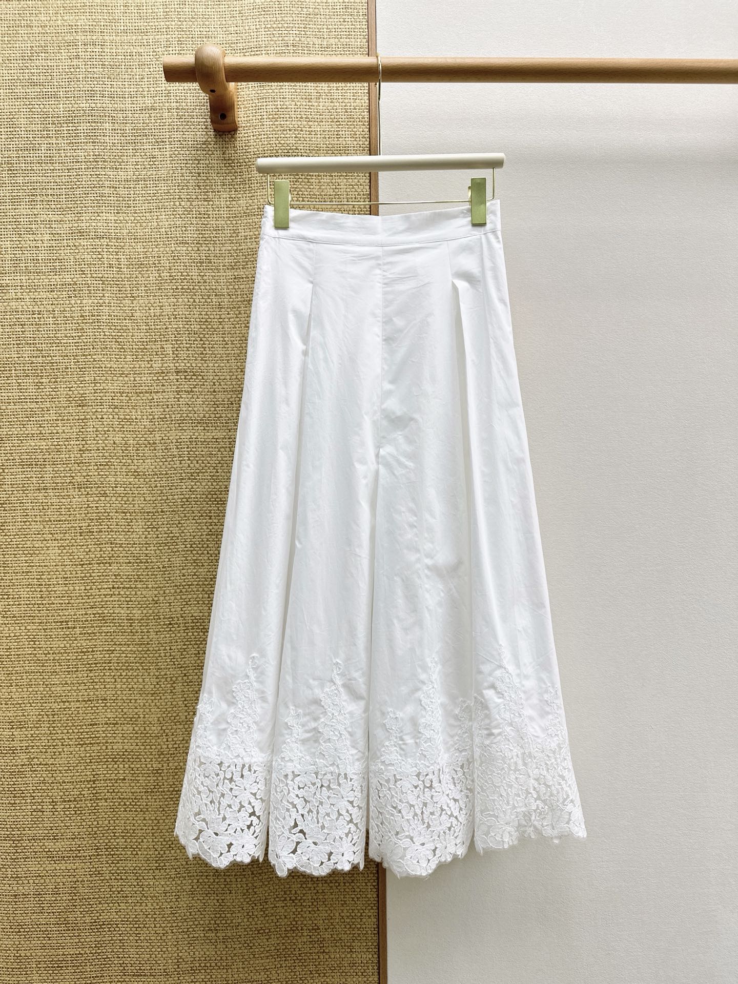 skirts and dresses woman